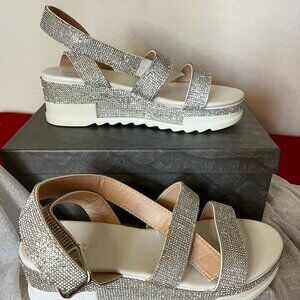 Azalea Wang Flatform Sandal in White